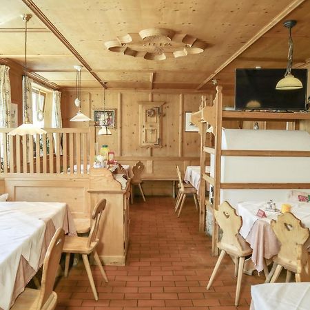 Gasthof Albergo Neuwirt Val di Vizze Luaran gambar