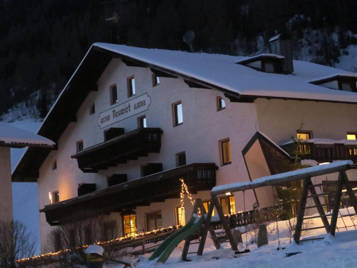 Gasthof Albergo Neuwirt Val di Vizze Luaran gambar