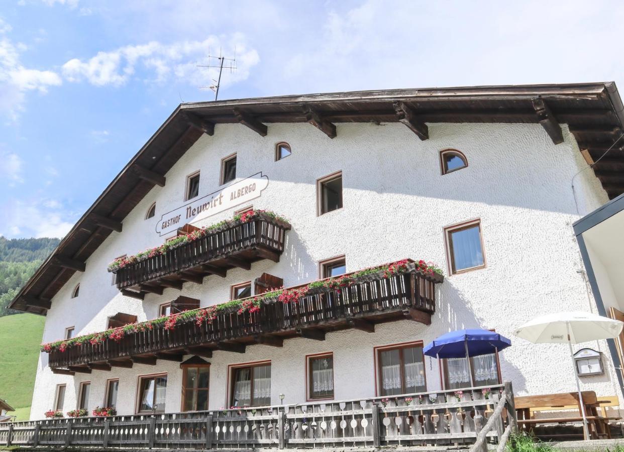 Gasthof Albergo Neuwirt Val di Vizze Luaran gambar
