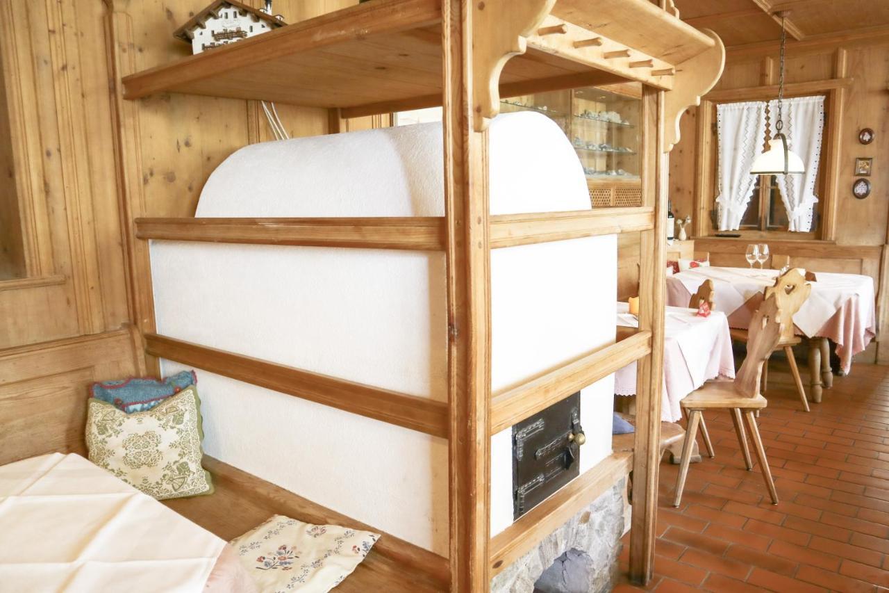 Gasthof Albergo Neuwirt Val di Vizze Luaran gambar