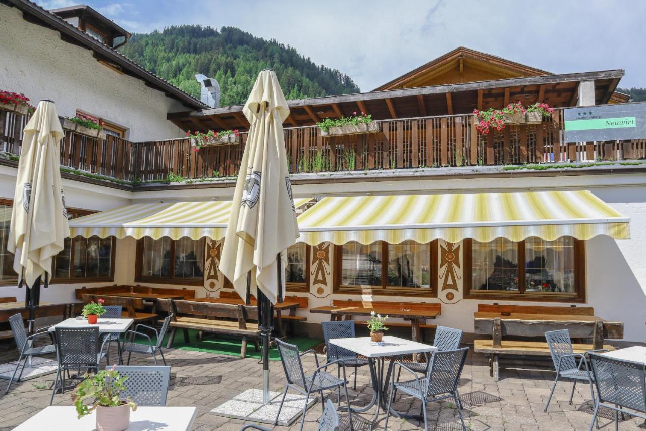 Gasthof Albergo Neuwirt Val di Vizze Luaran gambar